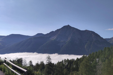 Yoga & Zmorga mit Tanja auf der Alp Es-cha Dadour (gdl_923790429_image)