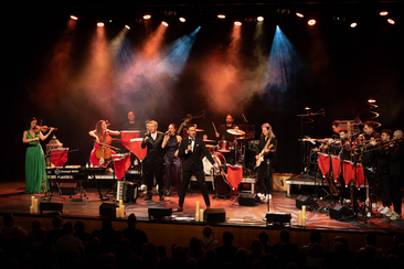 It's Christmas Time (gdl_924224912_image)