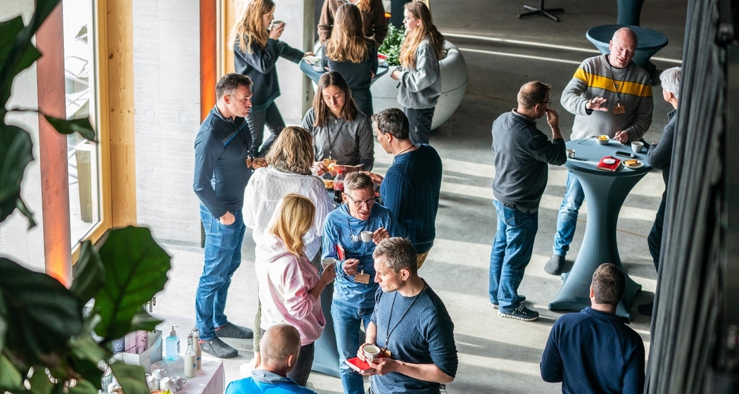 AI Mountain Summit (gdl_924653394_image)