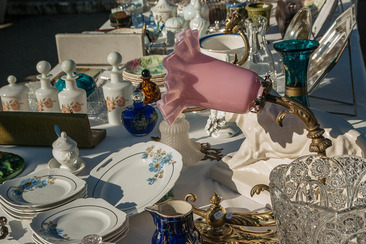 Frühlings Flohmarkt in Bivio (gdl_924894457_image)