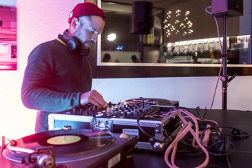 After?Work Groove mit DJ Reppel (gdl_925044006_image)