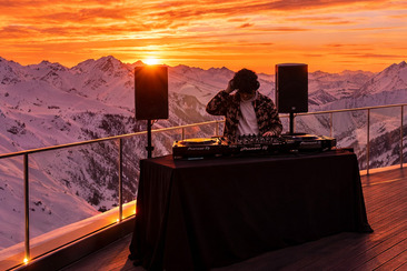 Sundowner mit DJ Nana Love (gdl_925155811_image)