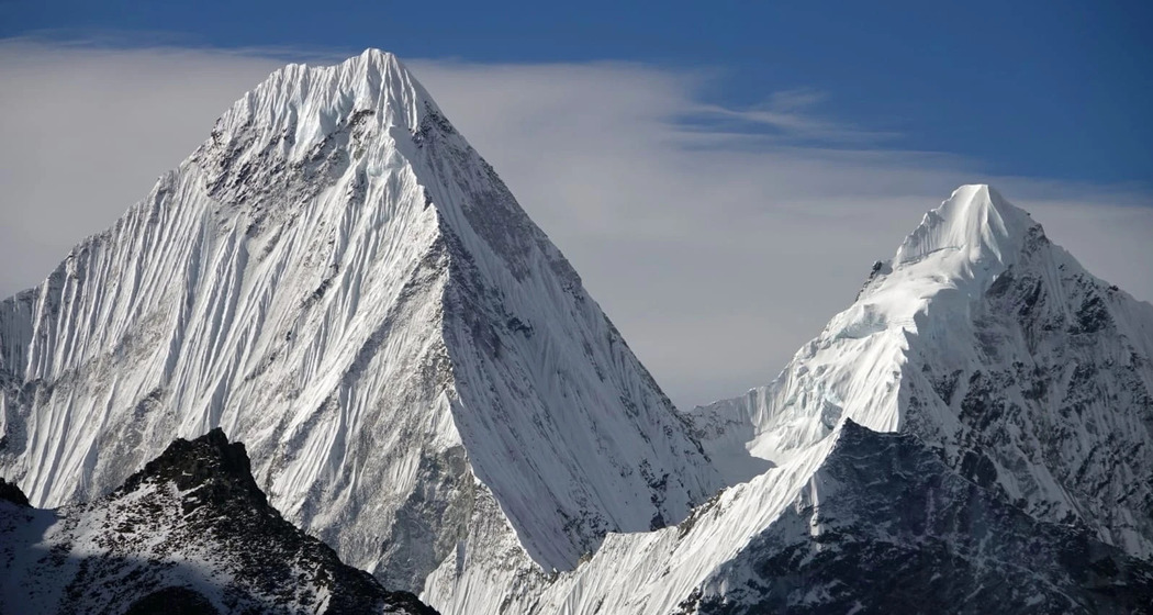 Rettungen und Luxus auf dem Everest (gdl_927473113_image)