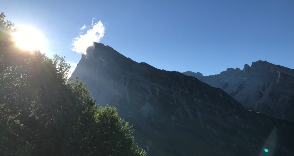 Wanderung ins Abendlicht (gdl_927607374_image)
