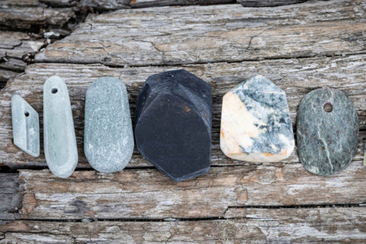 Naturerlebnis: Steine schleifen in der Rheinschlucht (gdl_928193184_image)