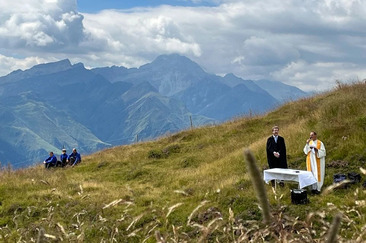 Berggottesdienst mit Alpfest auf dem Piz Mundaun (gdl_933171144_image)