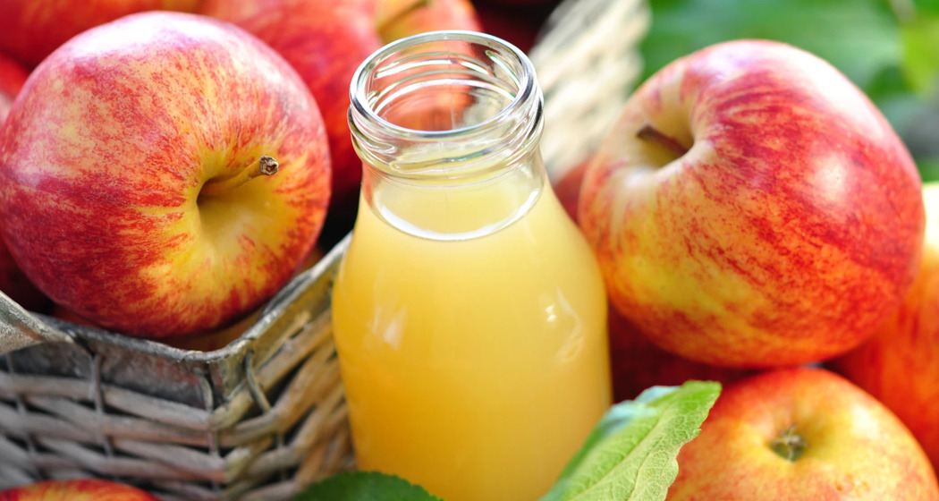 "Plai a mi": Apfelsaft pressen in Brigels (gdl_934219839_image)