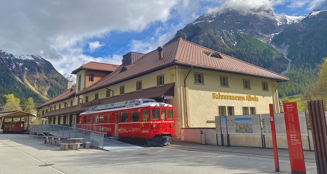 Aussenansicht Frühjahr
