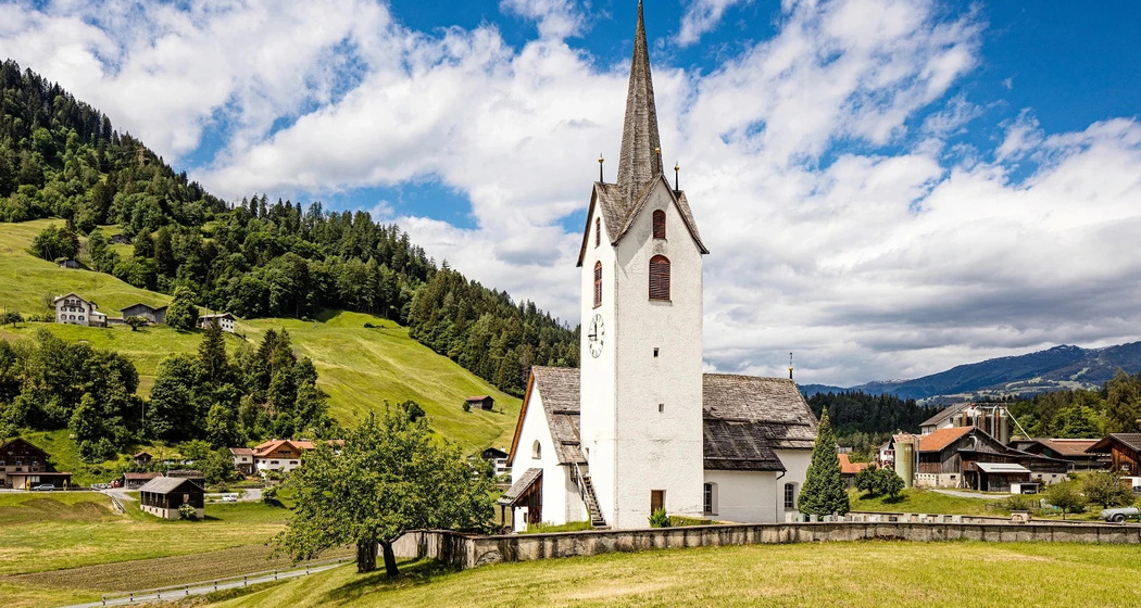 Kirche Versam