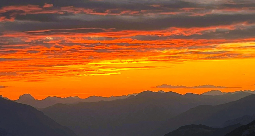 Sonnenaufgang auf dem Piz Mundaun - Morgenrot