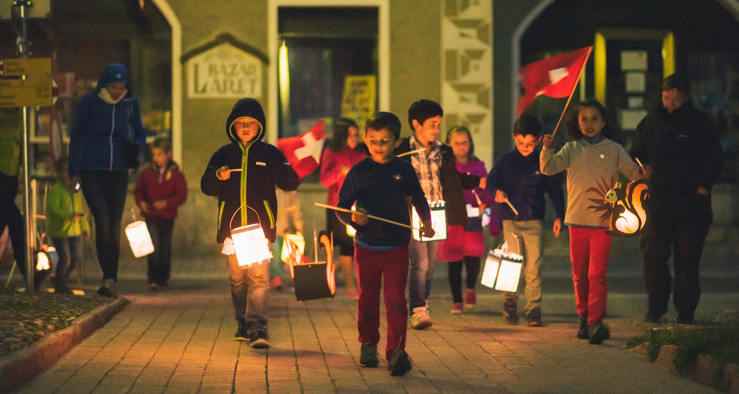 Lampionumzug am 1. August in Sils