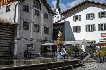 Der grösste Holzbrunnen Europas steht in Valendas