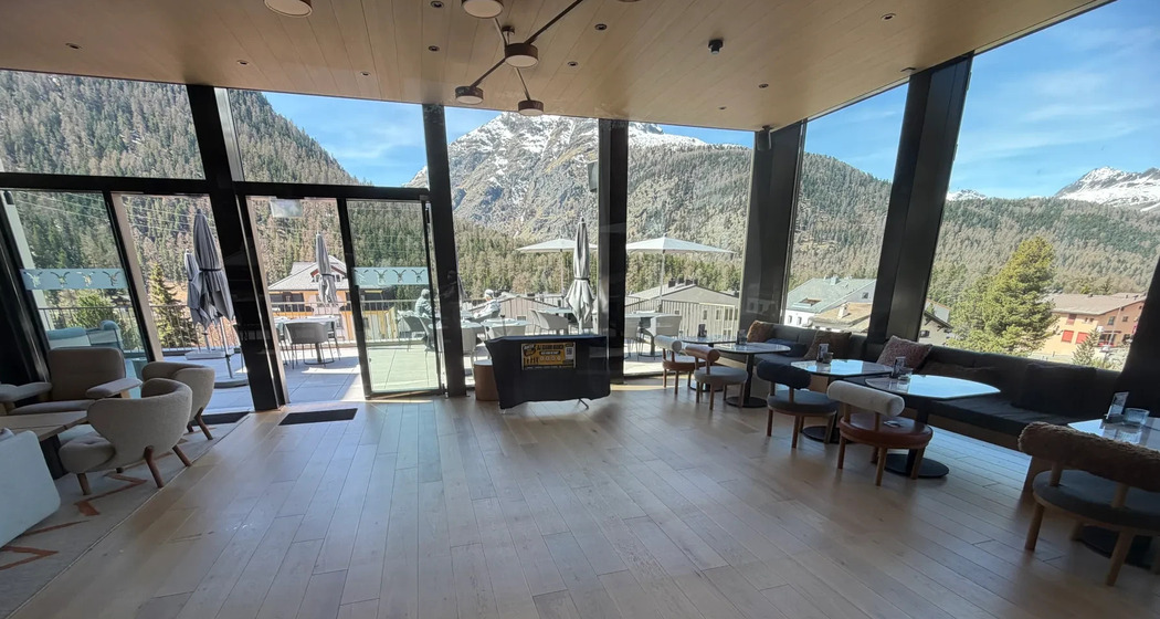 Tanzszene im Hotel Sunstar Pontresina