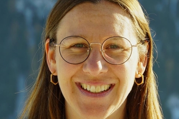 6 Tina Roner