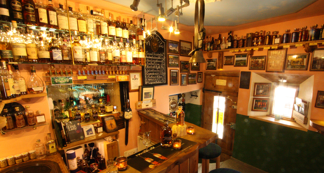 Smallest whisky bar on earth guinness world record