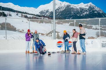 Curling neues Bild