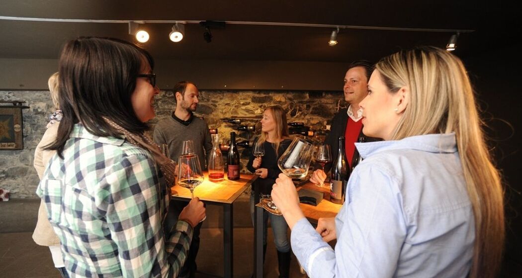 Wine tasting © Wine Tours Switzerland
