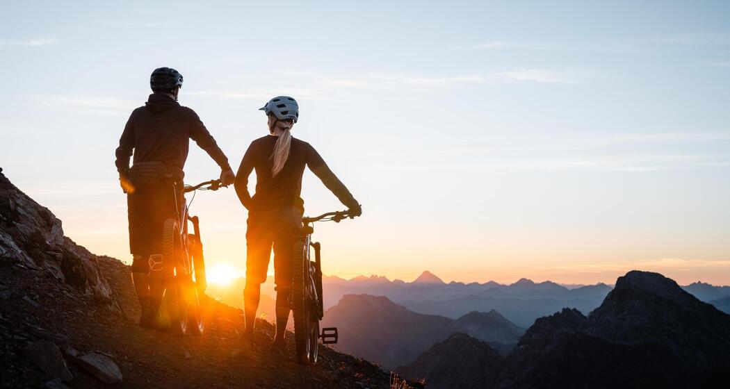 Rothorn Sunrise mit dem Bike