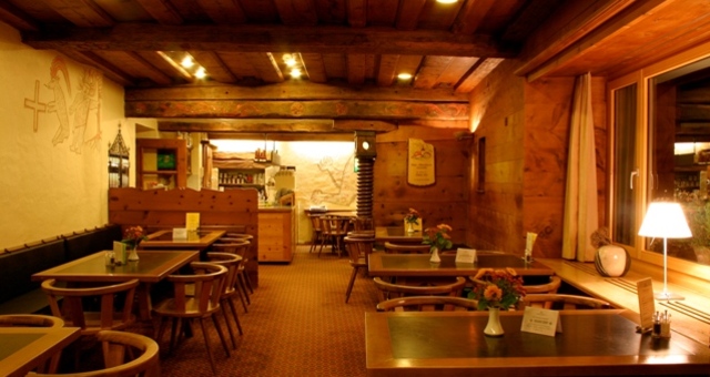 Hotel Weisses Kreuz (oua_60853789_image)