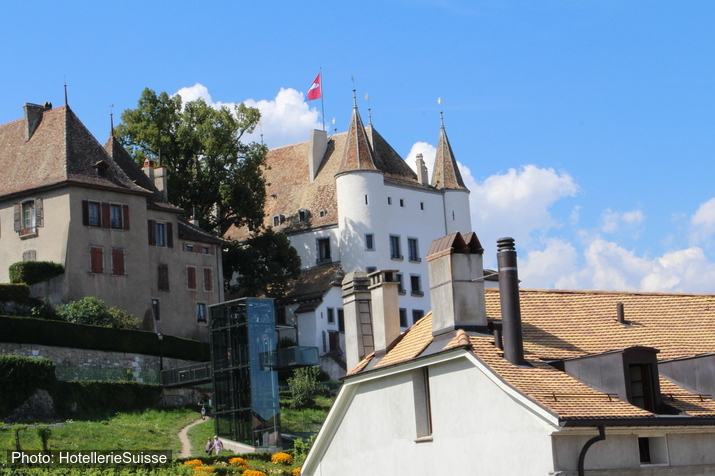 Vue sur le jardin et vue sur le château