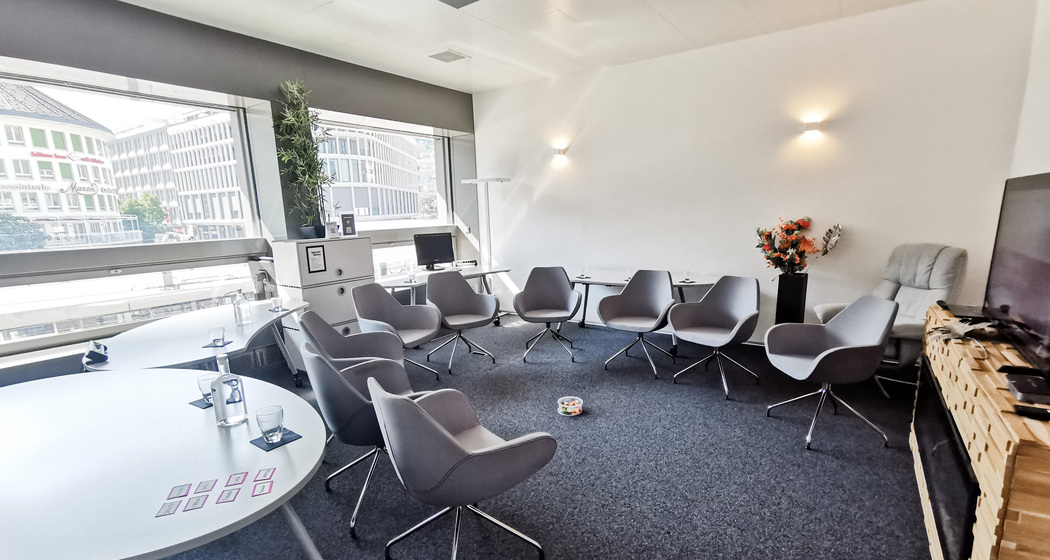 flexdes_sitzungszimmer_10-15_Personen_548