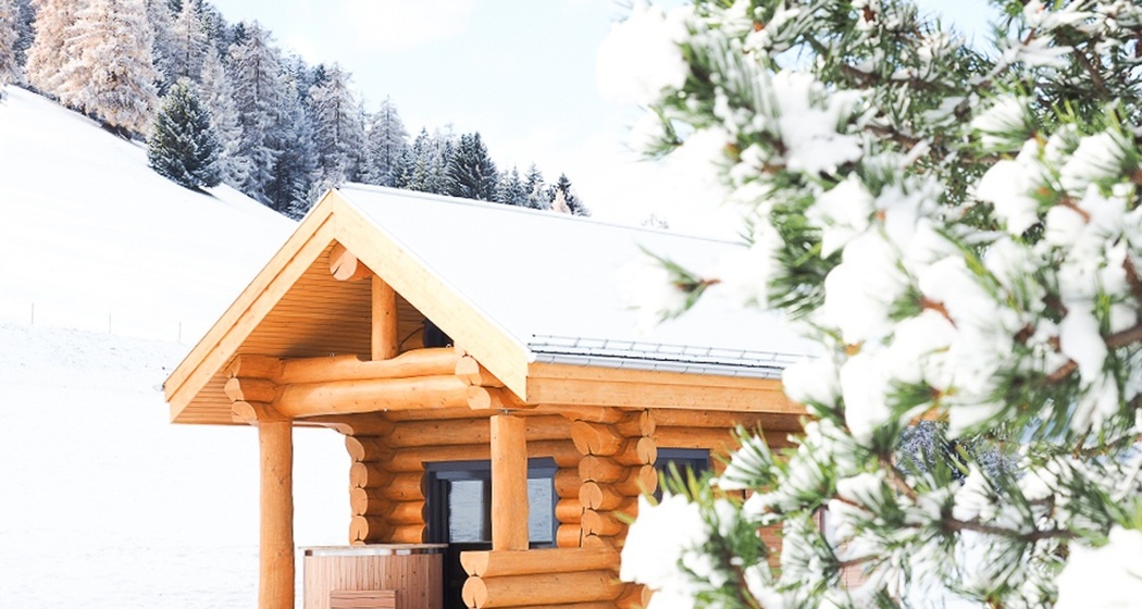 Refugium für zwei: Stilvolles Holzhaus