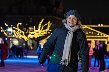 Schlittschuhlaufen auf dem Eisfeld Quader
