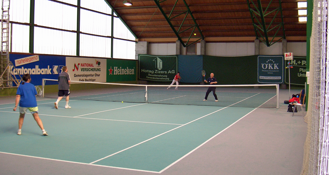 Tennis und Squash Sportcenter Fünf Dörfer
