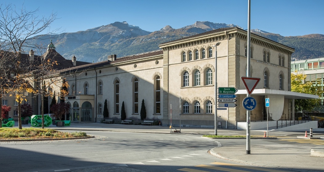 Grossratsgebäude und Theater Chur