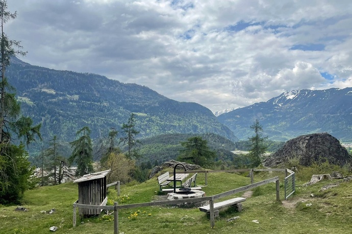 Feuerstelle Benis Boden