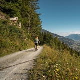Abfahrt von Brambrüesch mit Blick ins Bündner Rheintal