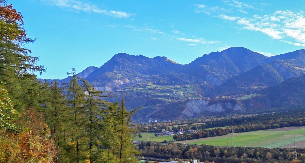 Blick auf Says und oben Stams