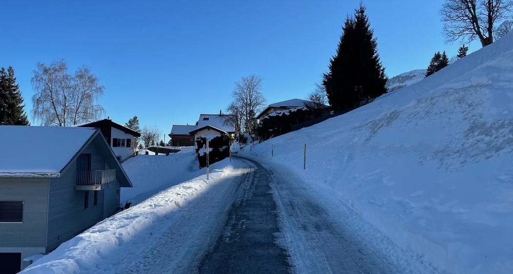 Weg von Tannenheim nach Angettlin