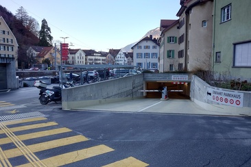 Einfahrt Parkhaus Arcas