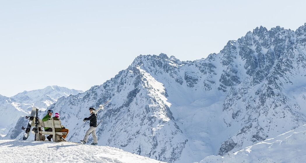 img_y2n-w7v_jccjb_y2w