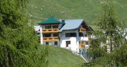 img_y2n-w7v_jdcbb_y2w