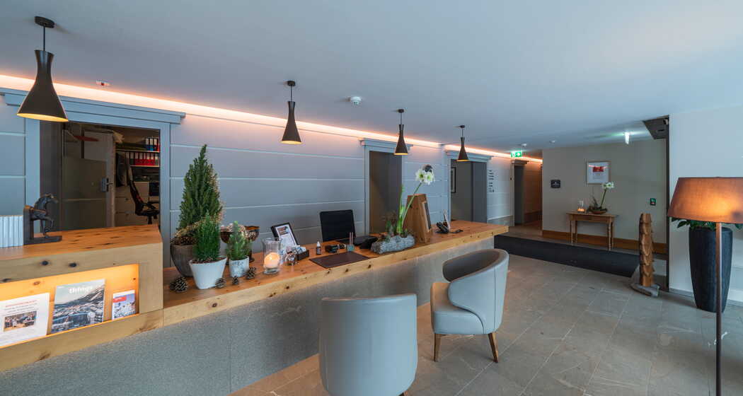 TheAlpina_Restaurant-Bar-Reception