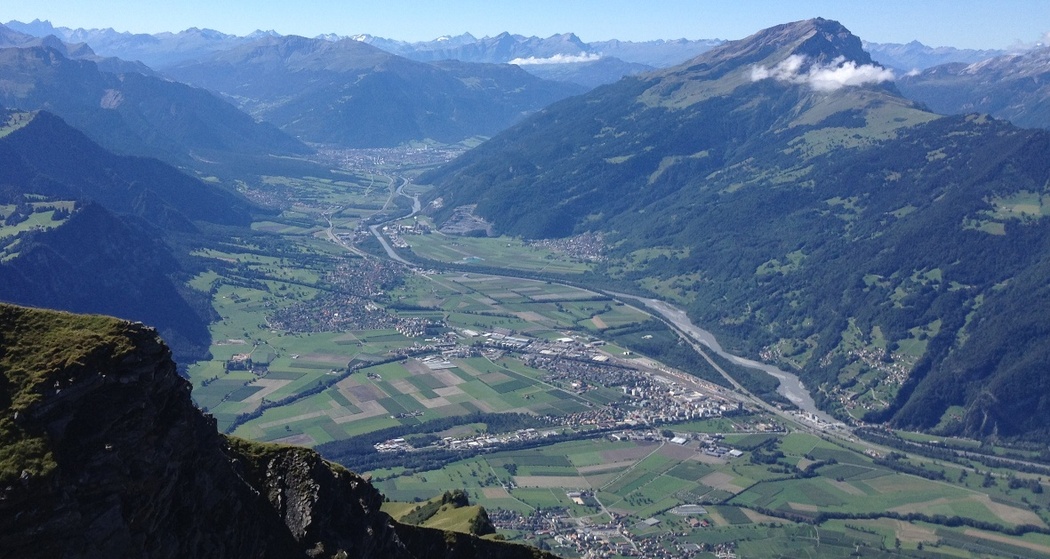 Weinregion Bündner Rheintal von oben