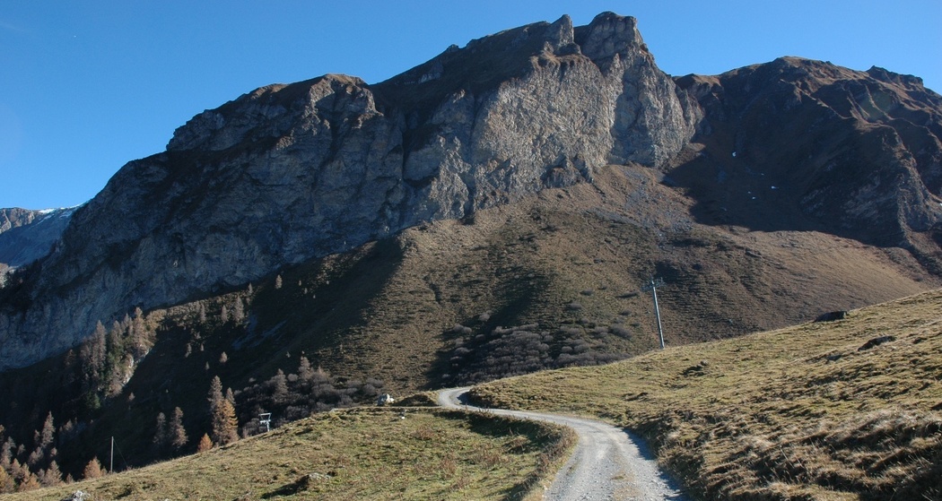 Der imposante Alpstein trohnt über der Alp Farur