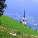 Ladir: ein Dorf am steilen Hang