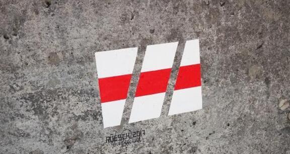 Schweben über Wasser