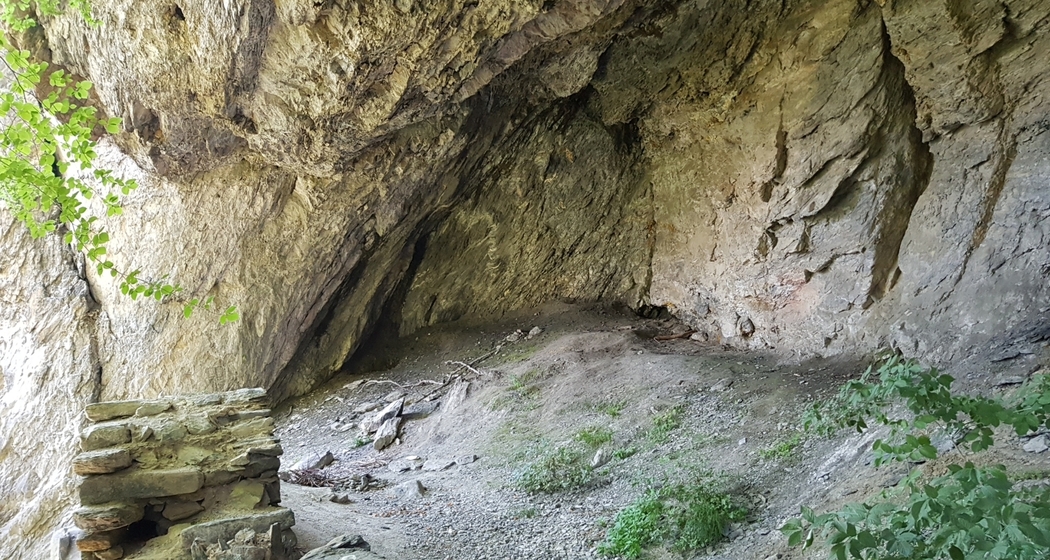 Ruine Burg Grottenstein bei Haldenstein
