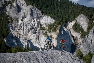 Alpine Circle Bike-Tour Schweizer Jugendherberge