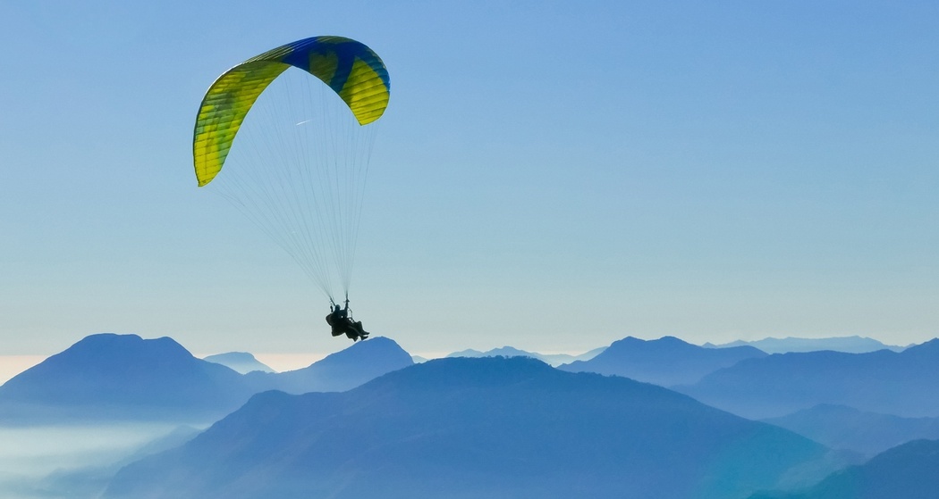 Flightbase - Gleitschirm Tandemflug Flims Laax