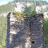 Etappe 8: Bergwerksruine bei Innerferrera