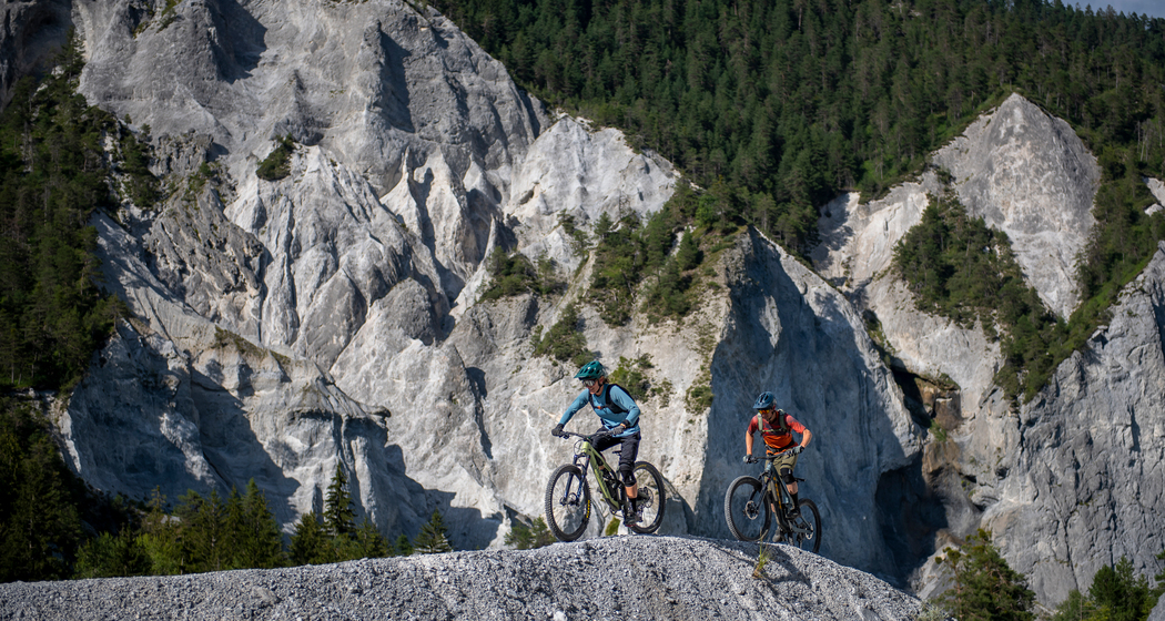 Alpine Circle Bike-Tour Schweizer Jugendherberge
