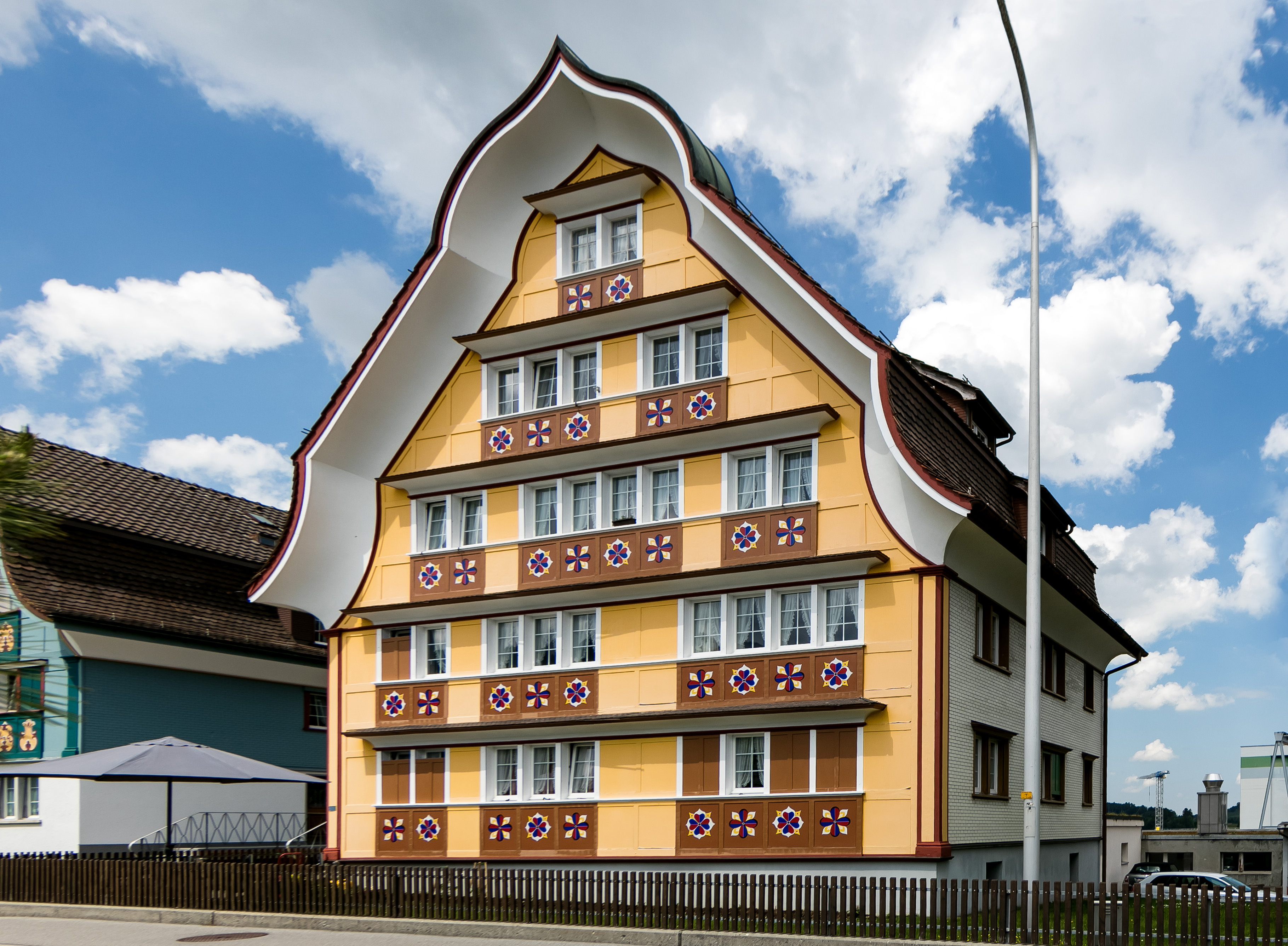04cb2a2b29f2e80b530275a8a8d8f776a60ac415_002_Ferienwohnung_Blattenheimat.jpg