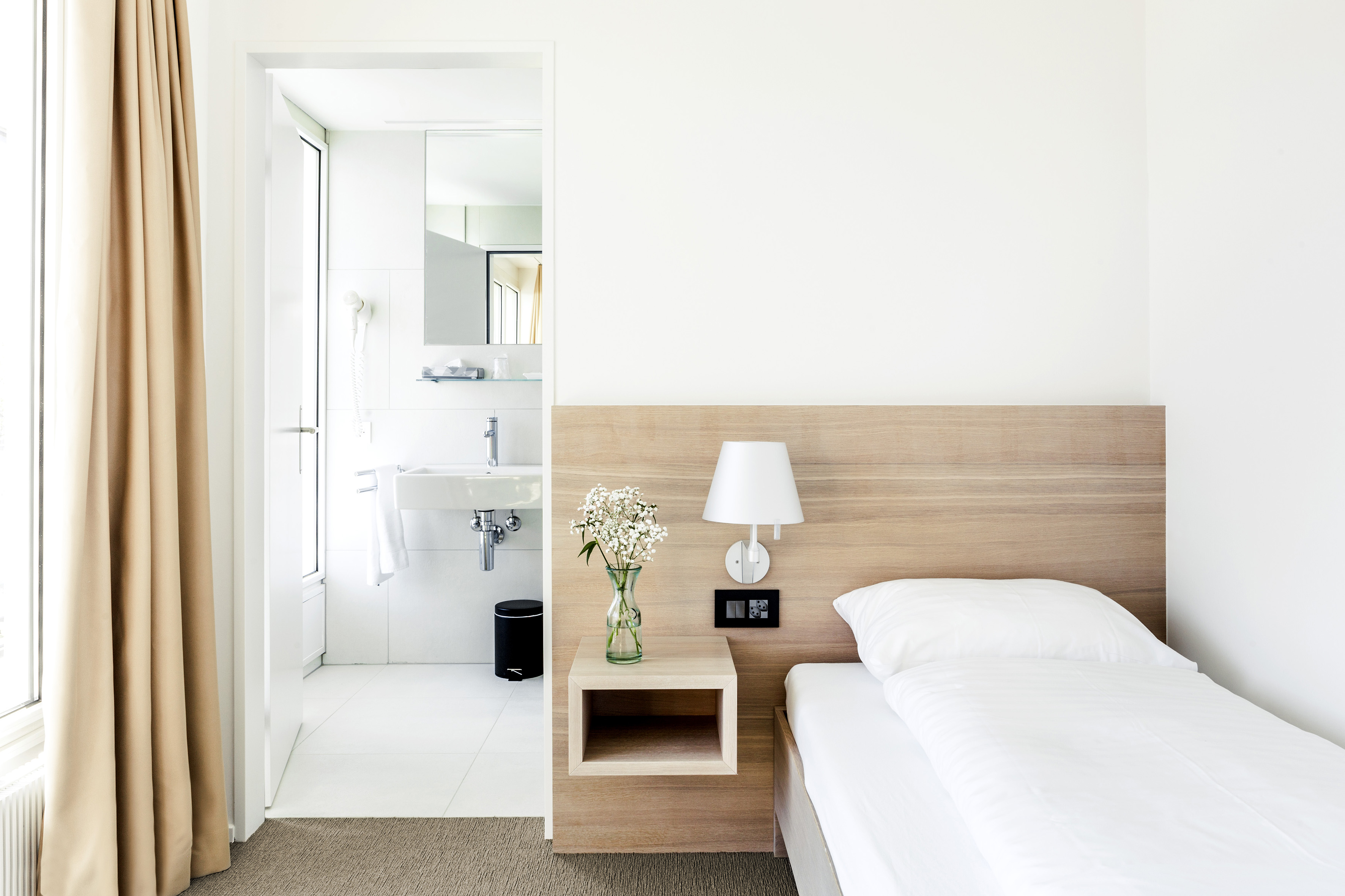 NewStar Hotel – Bild