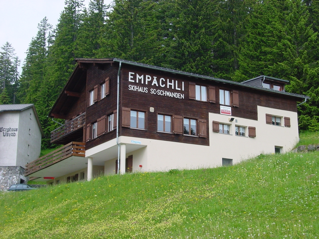 Skihaus Empächli, Elm