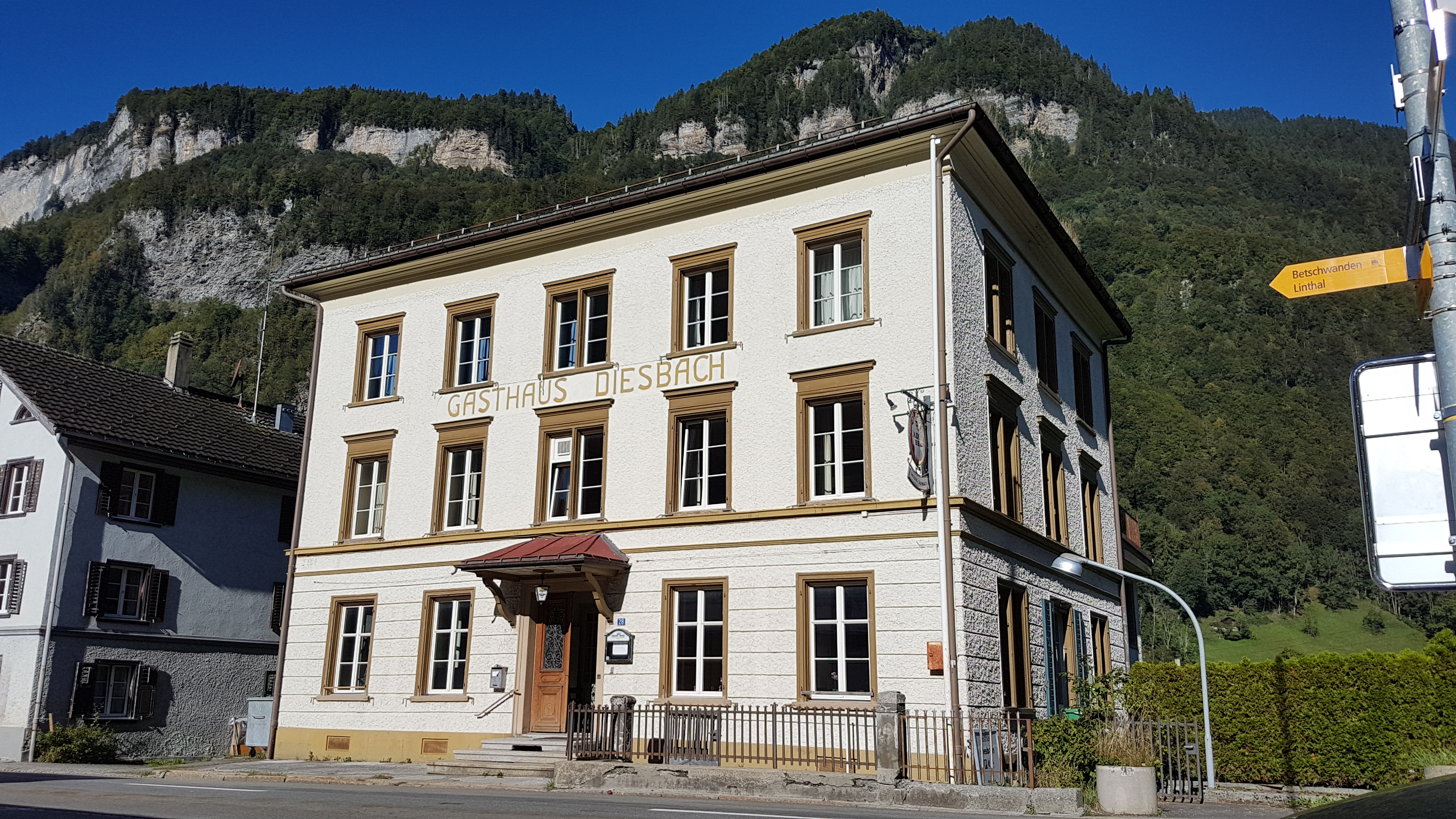 Hacking Villa Diesbach (ctd_a3902e5_image)